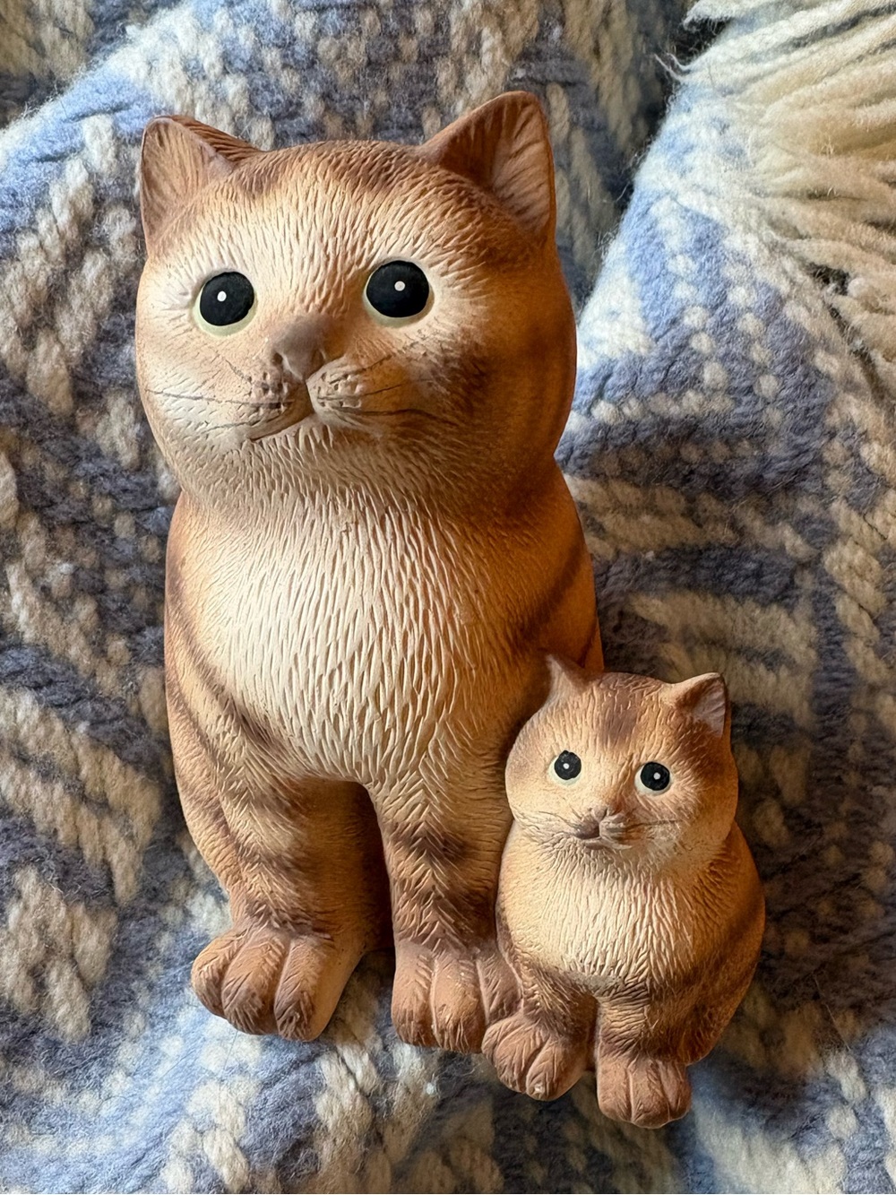 Mommy and Baby Kitten Cats Joy Love Ceramic Figurine 🐾 Love Joy